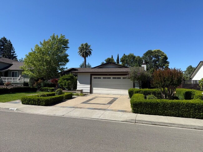 Photo - Stunning Fully Remodeled 4-Bedroom 2 Bathroom Home with Designer Kitchen & Spacious Open Layout i...