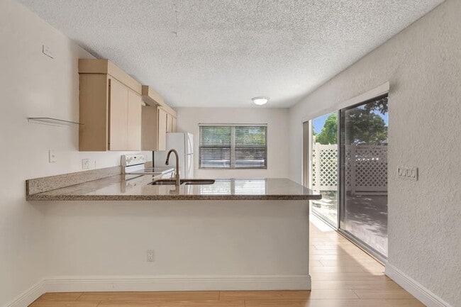 Photo - 4004 Medford Ct