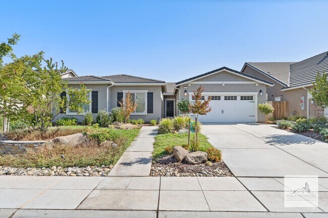 Beautiful Next Gen home! - Beautiful Next Gen home!