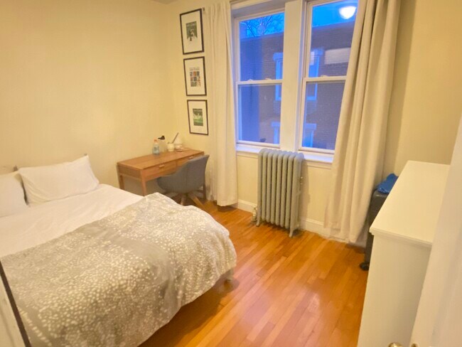 Photo - 65 Egmont St Unit 4