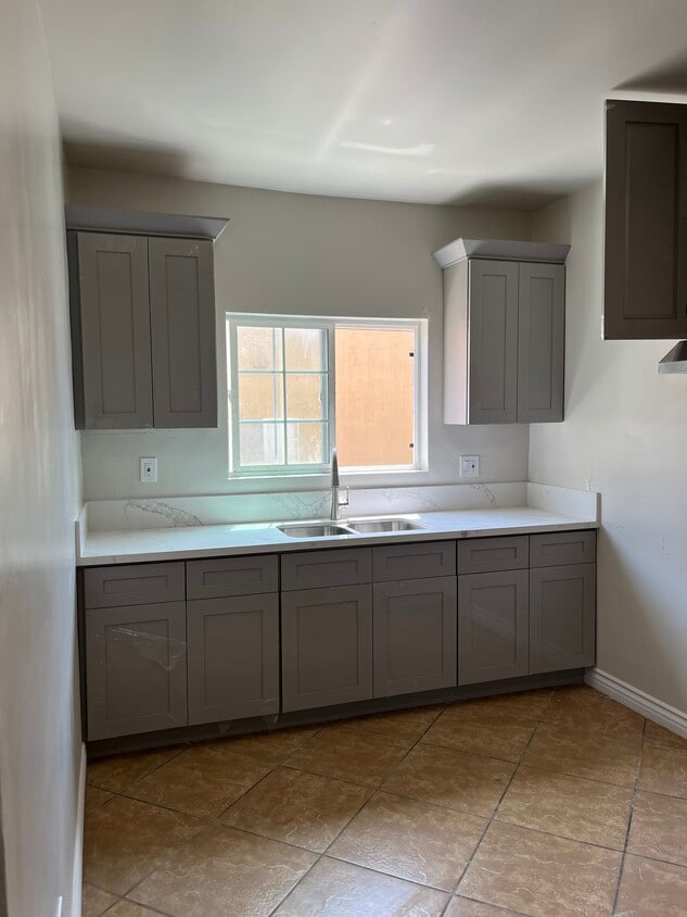 Photo - 1012 N Ditman Ave (Los Angeles, CA)