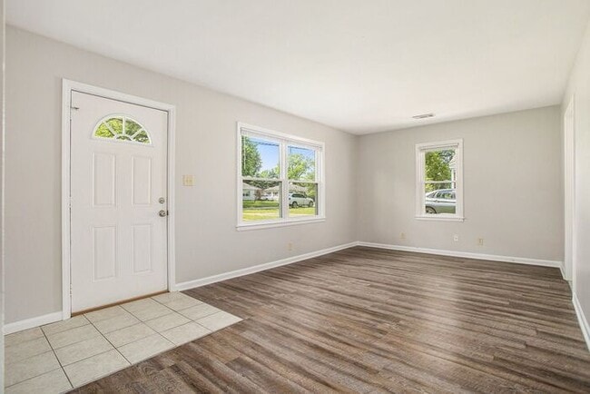 Photo - Charming 3-Bed/1-Bath Ranch Style with Garage