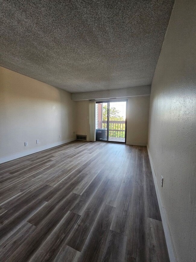 Photo - Oak View Apartments