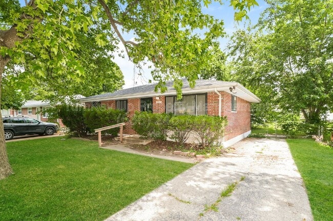 Building Photo - 1225 Senate Dr