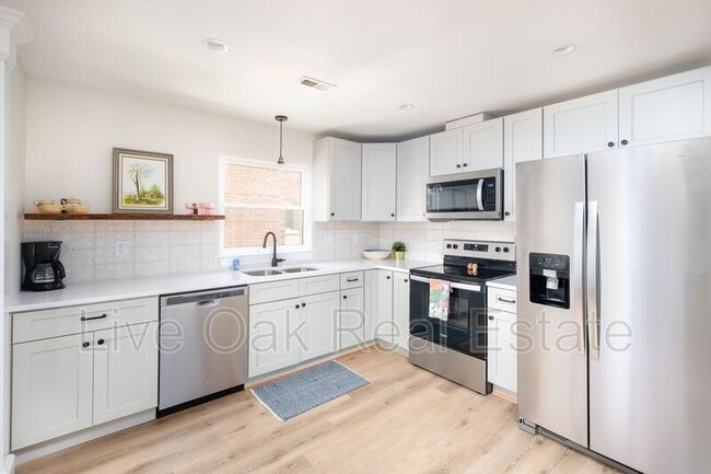 Photo - 624 Maury Ave Unit B