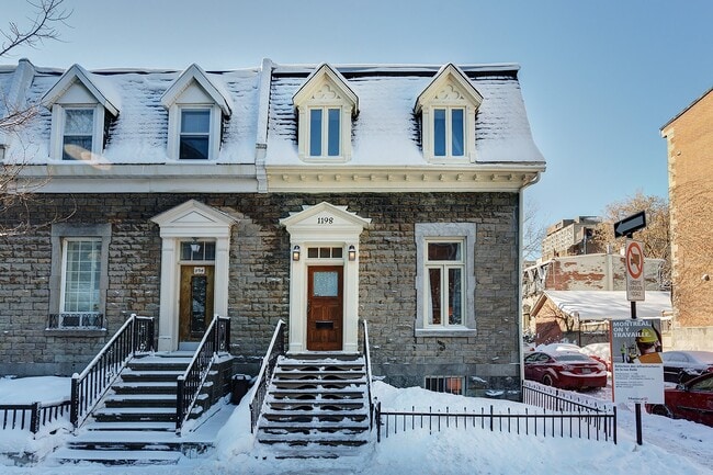 Building Photo - 1198 Rue St Mathieu