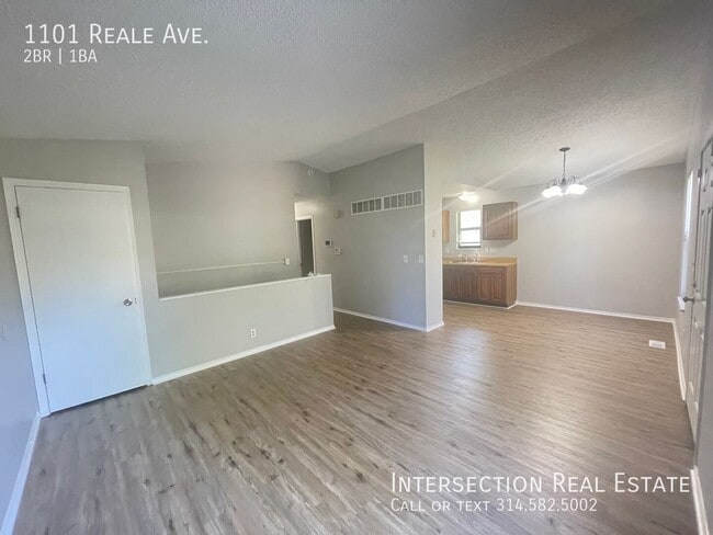 Photo - 1101 Reale Ave