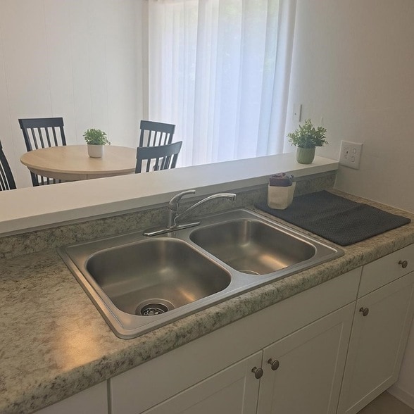 Photo - 600 Hilliard St Unidad 2