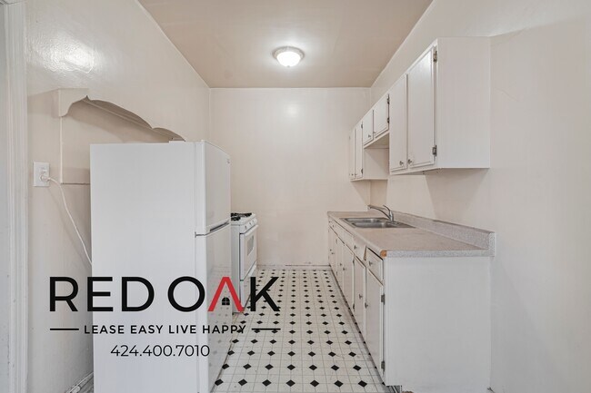 Photo - ~1 Month FREE~ Vintage Inspired Two Story ... Unidad 101