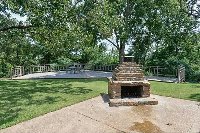 Photo - Four Bedroom/Three Bath Home/Large lot