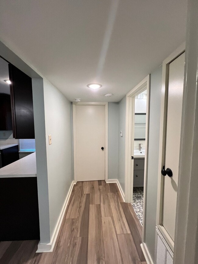 Photo - 509 E 7th St Unit Cottage 4