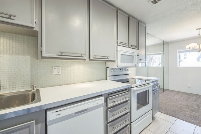 Photo - 701 N Los Felices Rd Unit L216