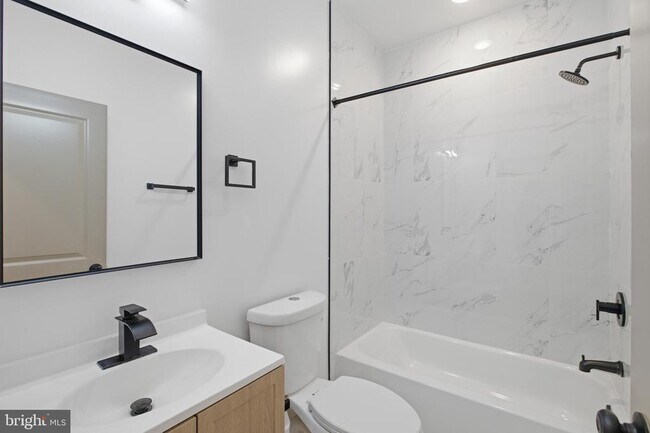 Photo - 2322 N 5th St