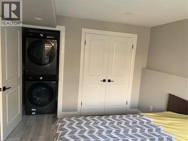 Photo - 12 Slater St