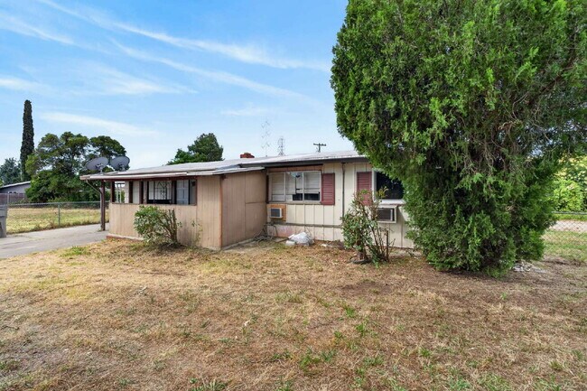 Photo - Charming 3-Bed Gem in Sacramento - Cozy 980 Sq Ft Home Awaits!