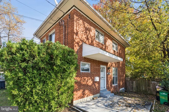 Photo - 2803 Keating St