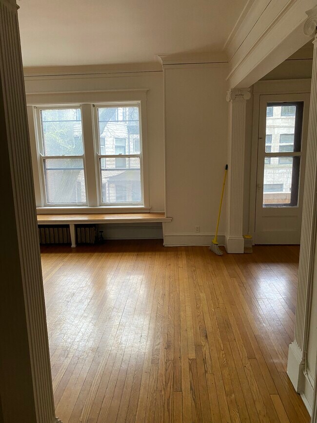 Sala de estar - 432 W Roslyn Pl Unidad 1