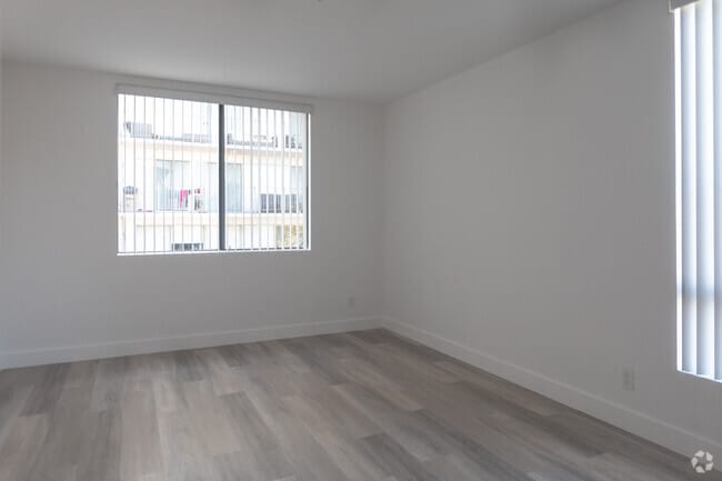 1BR,1BA - 650SF Bedroom