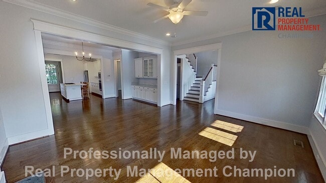 Photo - Exquisite Executive Home in Autumn Hall