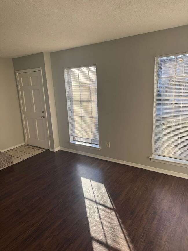 Photo - 3772 Hyacinth Dr