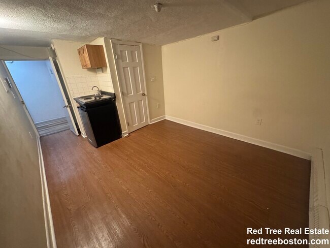 Photo - 49 S Huntington Ave Unit B3