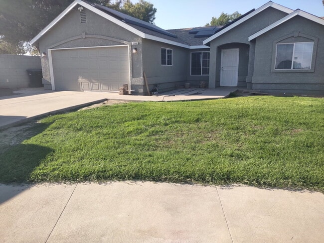Building Photo - 1298 W Cortner St Rental