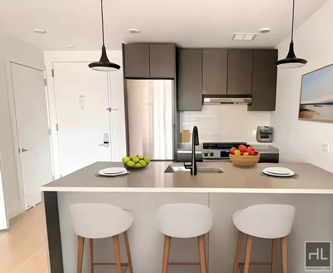 Building Photo - NORTHERN BOULEVARD Rental