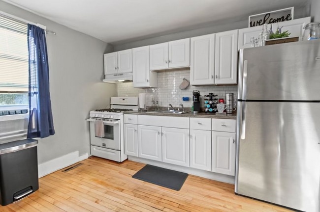 Photo - 1722 N Pulaski St