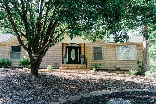 Building Photo - Beautiful home on the private Diamante gol...