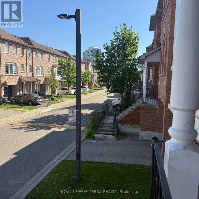 Photo - 80 Acorn Pl