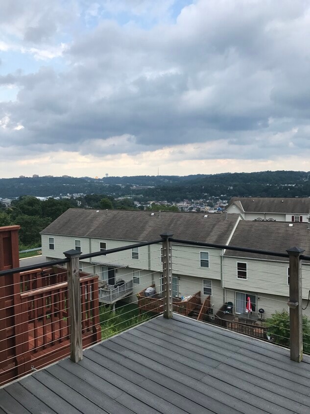 Photo - 106 Cathedral Ct (Carnegie, PA)