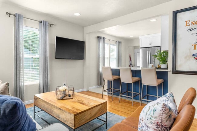 Photo - 2978 S Imperial St Unidad ID1249881P