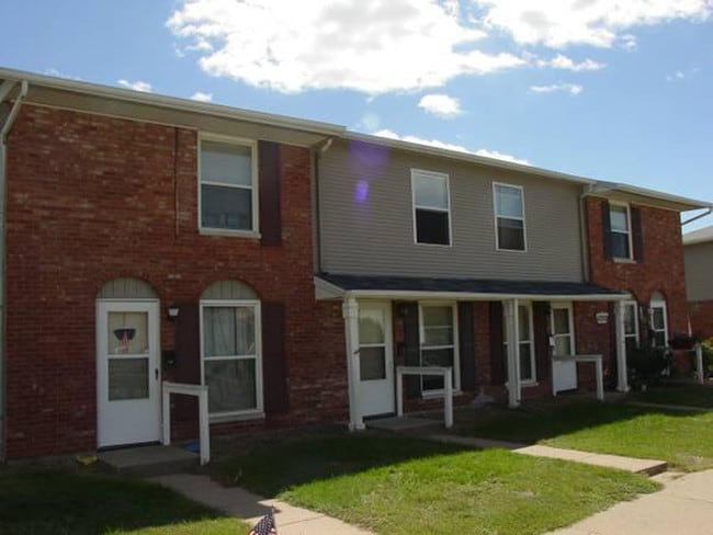 Williamsburg Townhouses