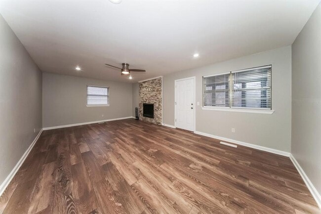 Photo - 609 Banner Ave