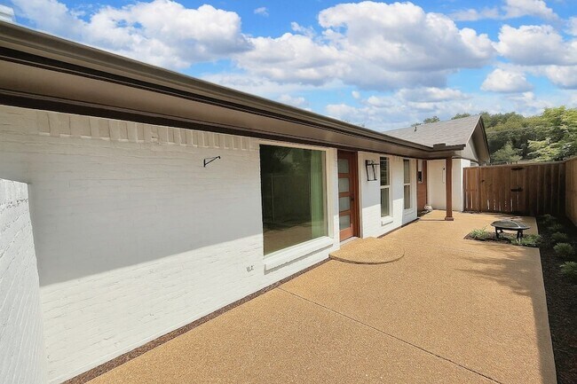 Photo - 2646 Heatherwood Dr House