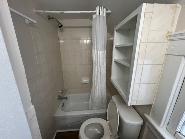 Photo - 518 Lake Ave Unit 102 Rush Over Garage