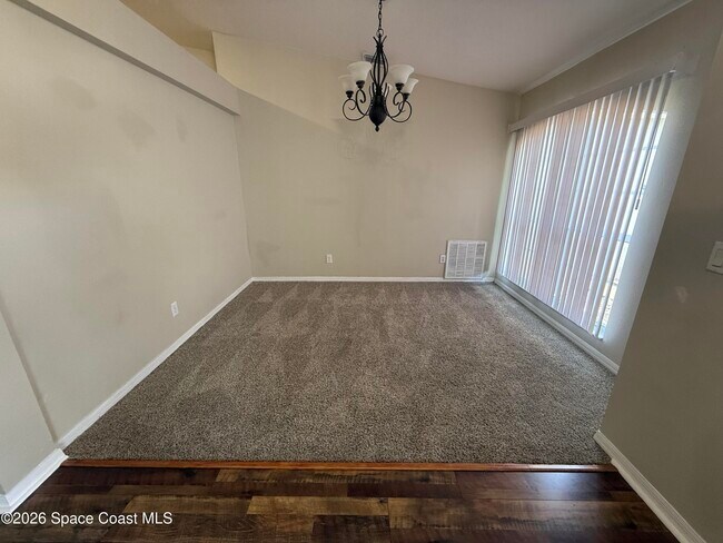 Photo - 1266 Buffing Cir SE