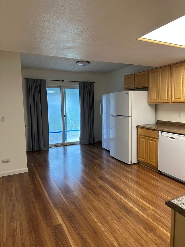Photo - Fully Updated 3B/ 1BA Duplex| Washer and Dryer in unit| Huge fully fenced backyard w/ shed, garde...