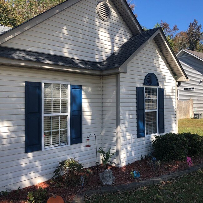 3 bedroom in Magnolia Park - 3 bedroom in Magnolia Park House