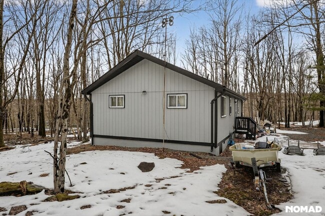 Photo - 102 Winding Way