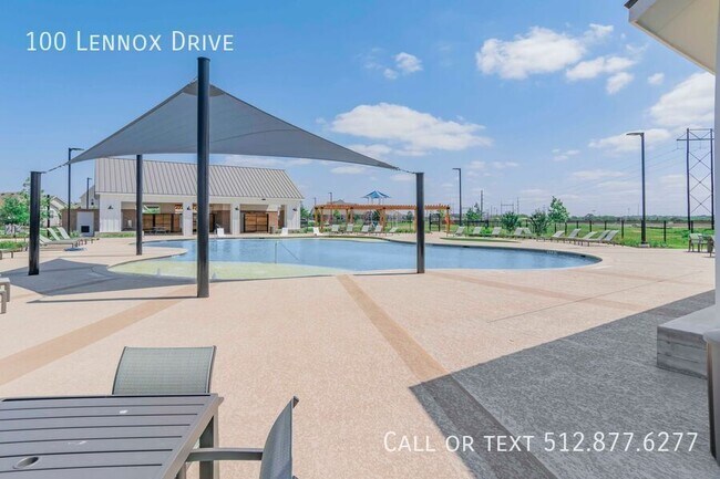 Photo - 100 Lennox Dr