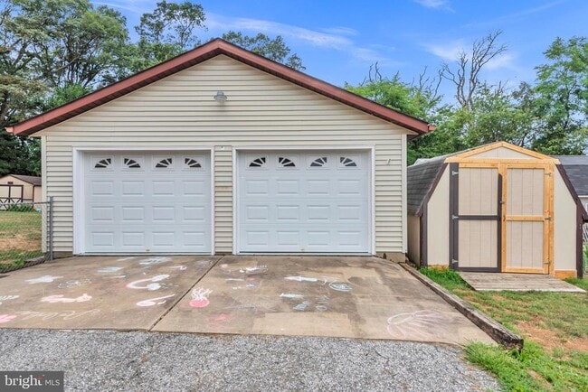 Photo - 644 Jasontown Rd