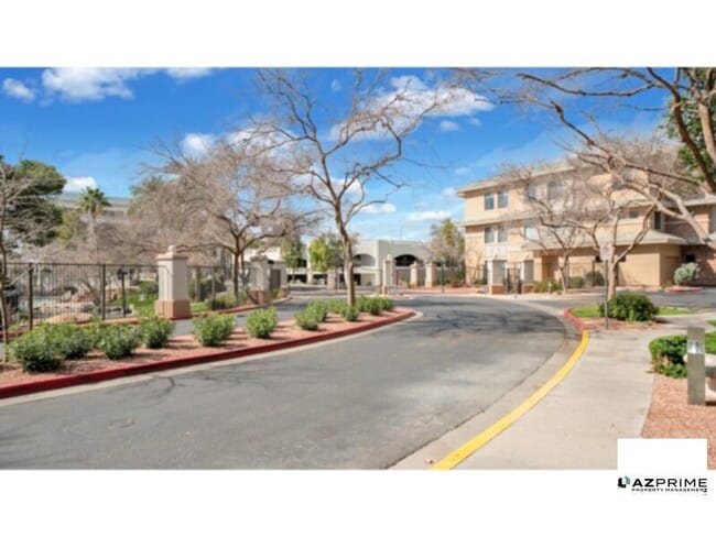Building Photo - Discover this Absolutely Gorgeous Phoenix ... Rental