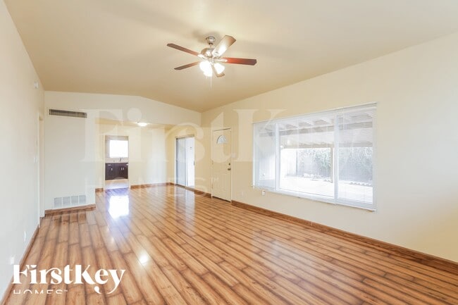 Photo - 4144 E Almeria Rd