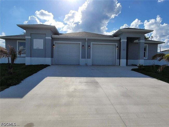 Building Photo - 684 Thomas Sherwin Ave S