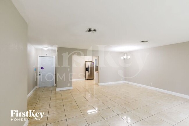 Photo - 4901 NW 12th St