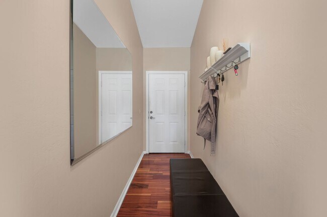 Photo - SEASONAL CONDO AVAILABLE APRIL 2024 / ESTERO