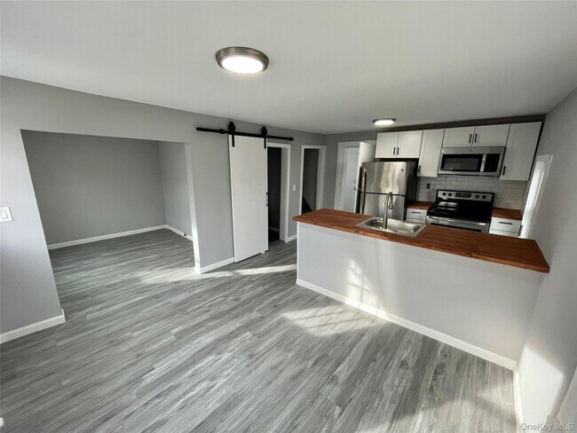 Photo - 26 S Center St