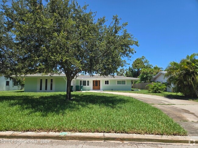 Building Photo - 471 N 4th St Rental