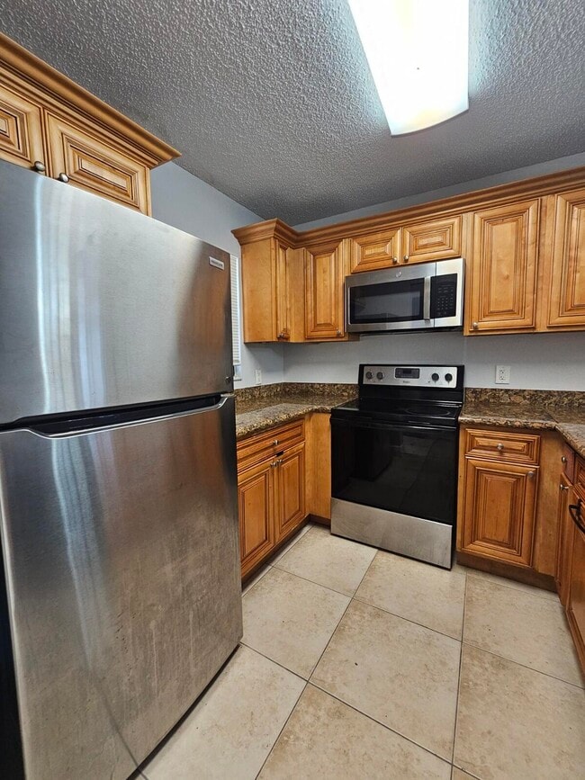 Photo - 1453 Lake Crystal Dr Unidad D